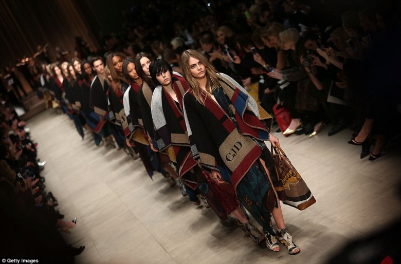 Burberry_Blanket_Coat-Gabi_May
