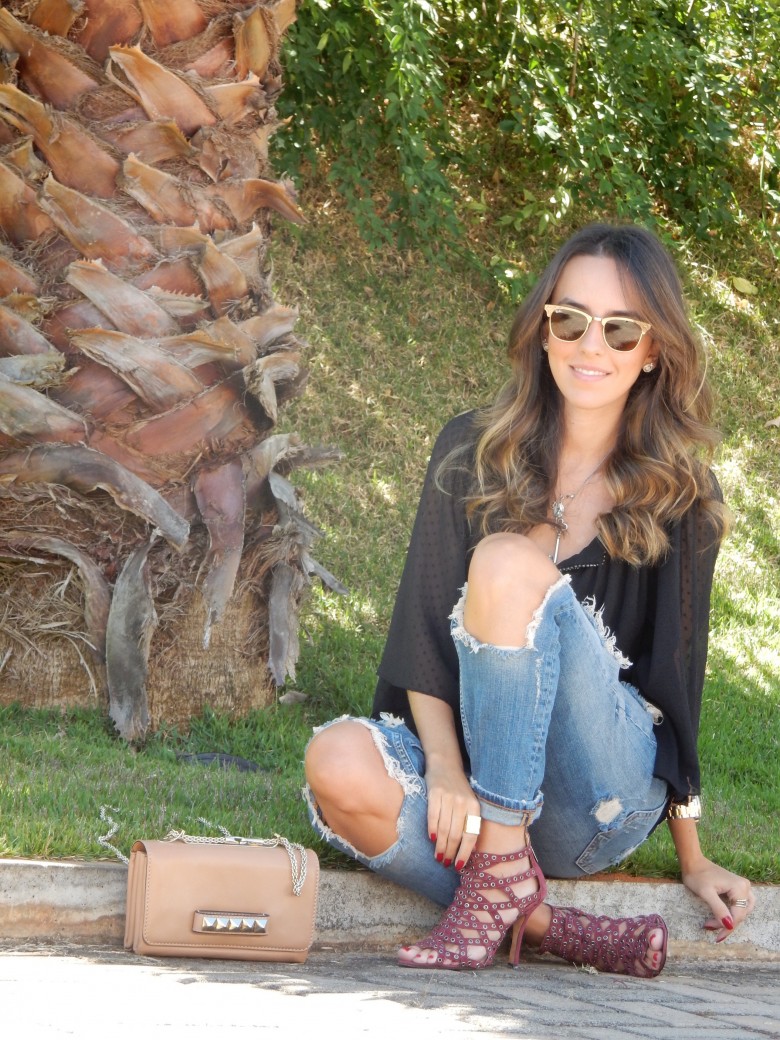 Look_Do_Dia-Distressed-Gabi_May-2
