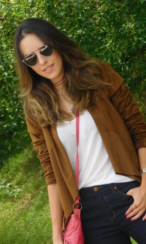Look Anos 70 Gabi May
