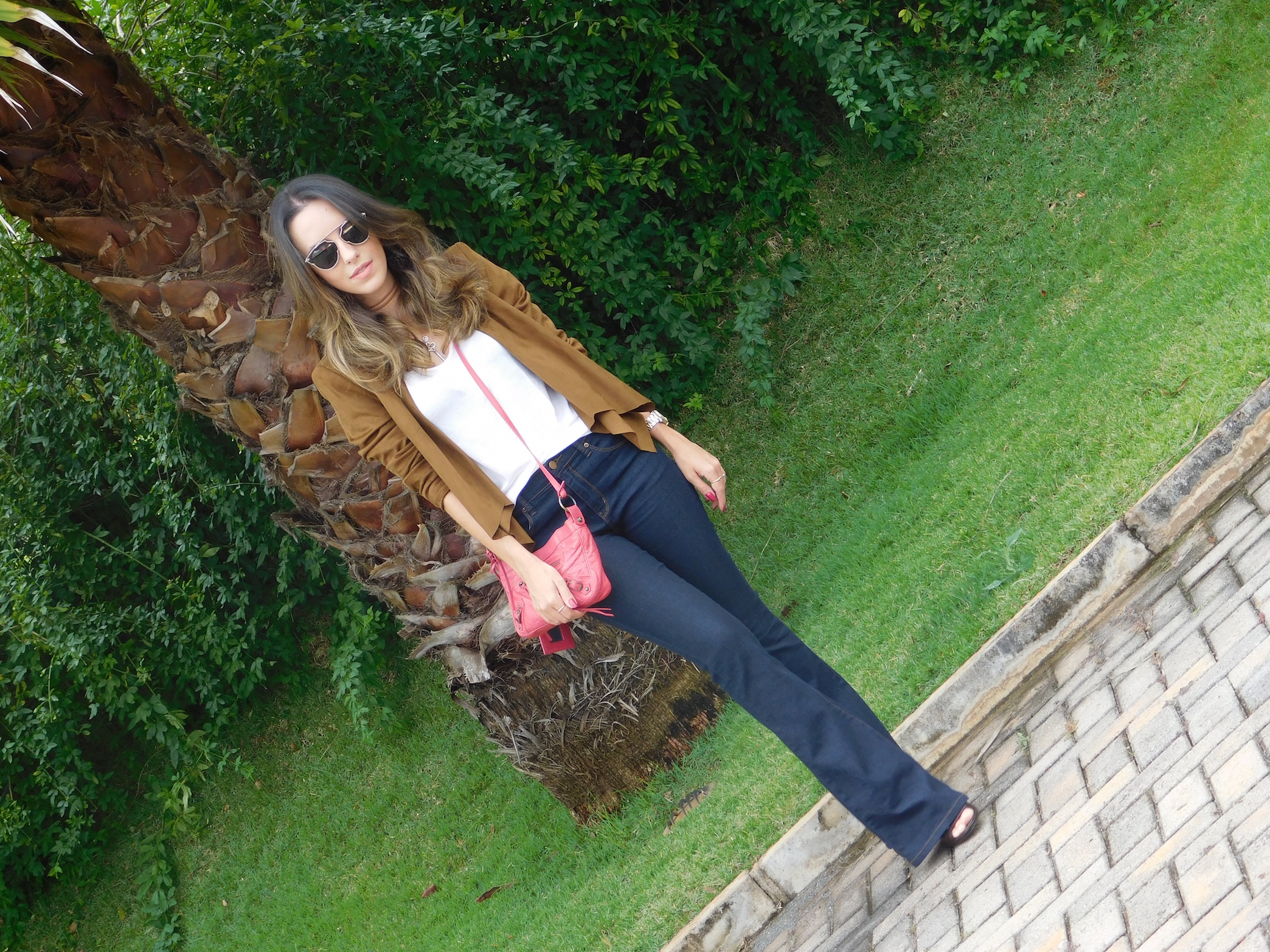 Look Anos 70 Gabi May