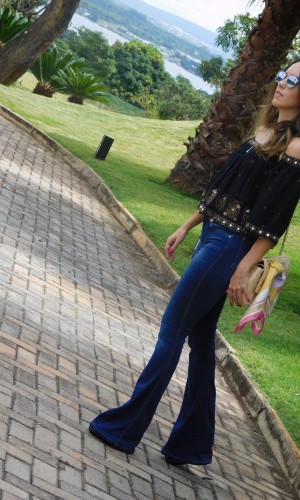 Ombros à Mostra Look do Dia