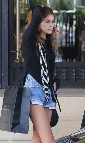 kaia gerber, cindy crawford, moda, look, modelo, fashion, outfit, model
