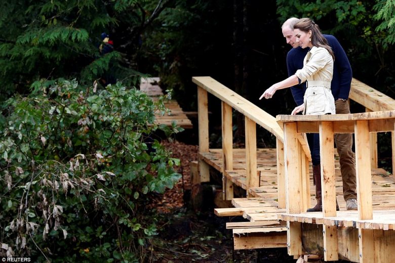 elegância da Kate Middleton, Duquesa de Cambridge, Duke of Cambridge, William, família real, look, Royal Tour