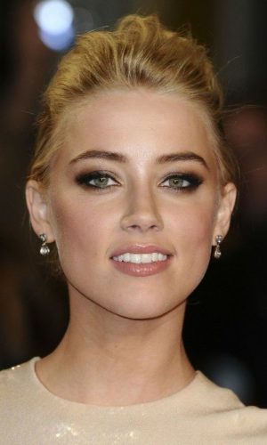 amber heard, maquiagem, beleza, batom, olho esfumado, beauty, makeup, inspiration