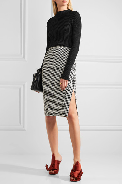 peças clássicas, essenciais, guarda-roupa, moda, estilo, classic, essential items, fashion, wardrobe, style, blazer