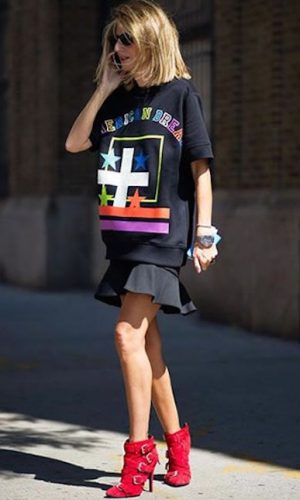 bota vermelha, moda, estilo, look, tendência, red boots, fashion, style, trend, outfit