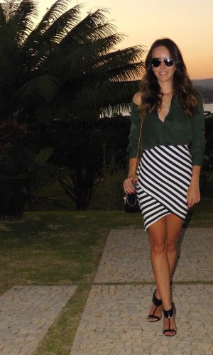 renove o guarda-roupa, camisa desconstruída, moda, estilo, tendência, look do dia, deconstructed shirt, fashion, style, trend, ootd, Gabi May