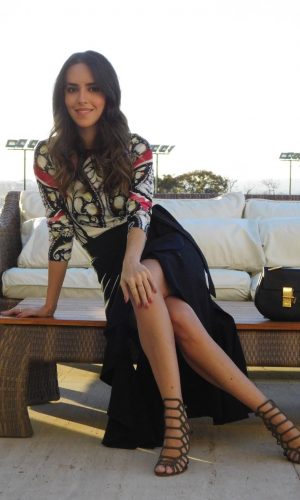 saia de babados midi, look inverno, moda, estilo, tendência, inspiração, look do dia, Gabi May, midi ruffled skirt, fashion, style, inspiration, trend, ootd