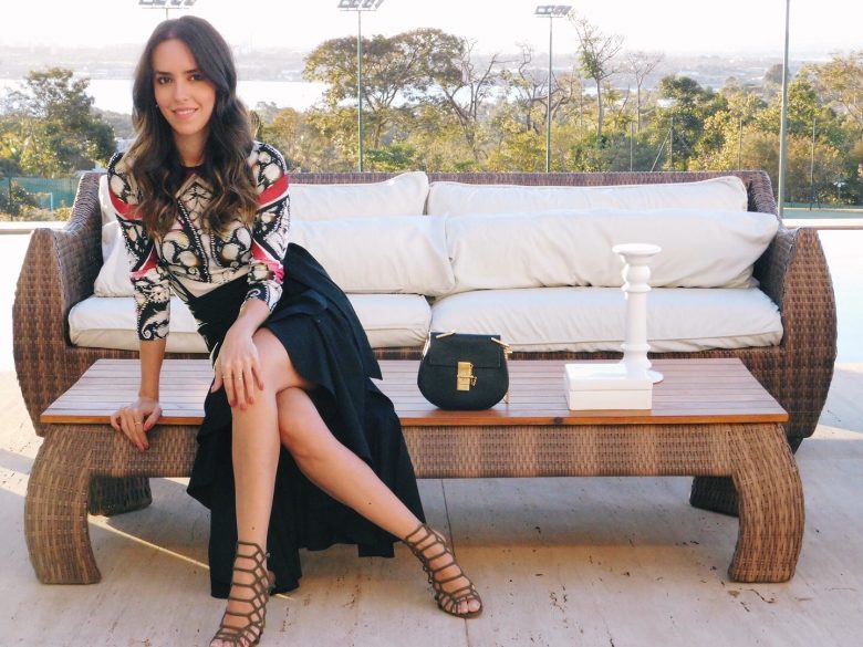 saia de babados midi, look inverno, moda, estilo, tendência, inspiração, look do dia, Gabi May, midi ruffled skirt, fashion, style, inspiration, trend, ootd