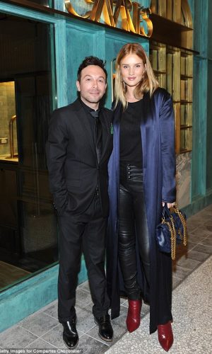 mais bem vestidas, moda, estilo, looks, celebridades, best dressed, fashion, style, outfits, celebrities, rosie huntington-whiteley
