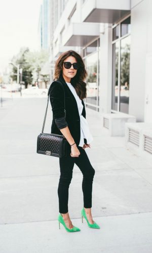 um ponto de cor, moda, estilo, inspiração, look, truque de styling, pop of color, fashion, style, inspiration, outfit, styling trick