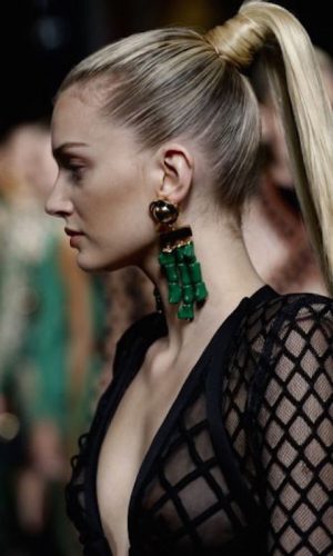 maxi brinco, tendência, moda, estilo, looks, statement earring, maxi earring, trend, fashion, style, outfits