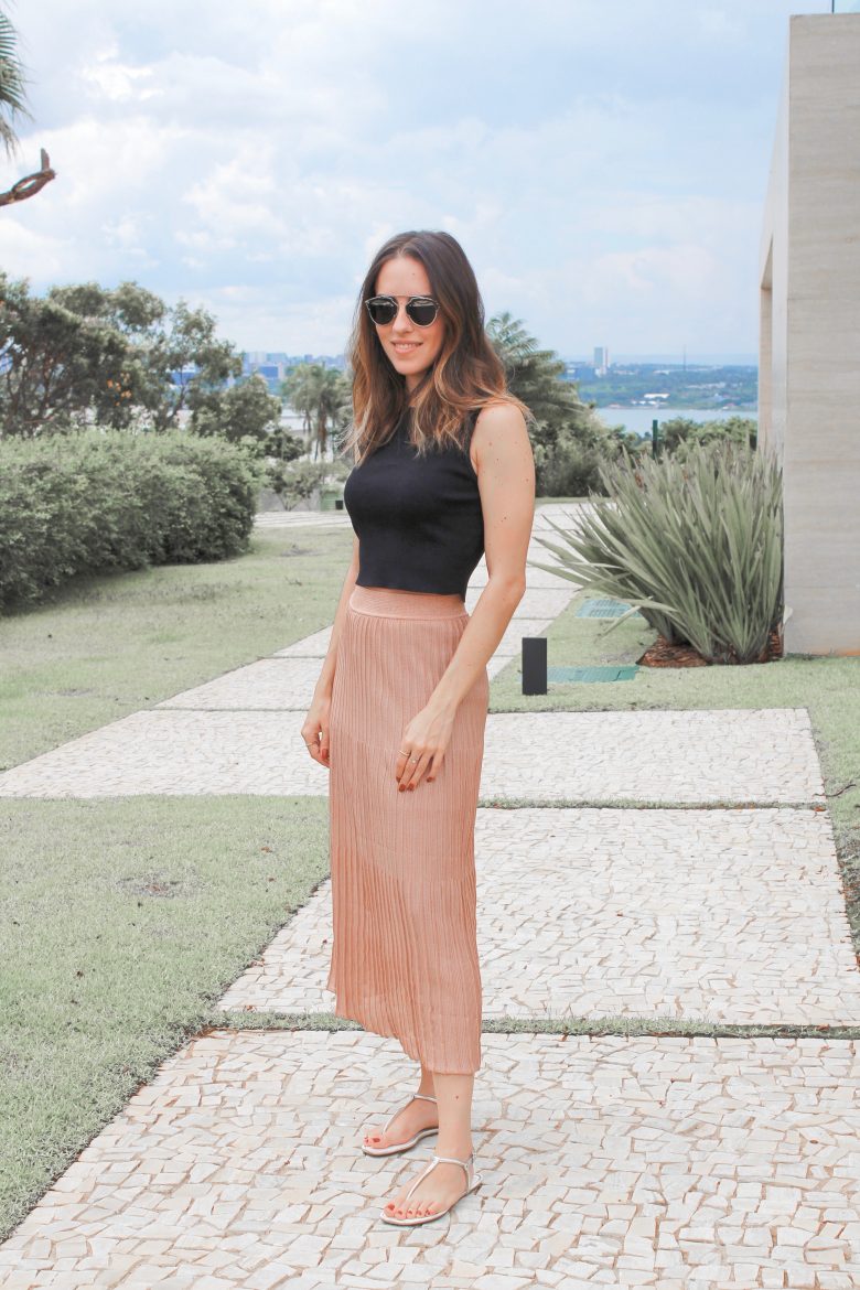 gabi may, look fácil, look do dia, moda, estilo, inspiração, saia mídi, cropped, easy outfit, ootd, outfit of the day, fashion, style, inspiration, trend, cropped top, midi skirt