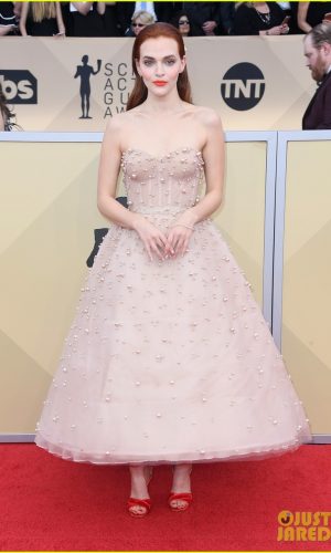 sag awards 2018, premiação, celebridades, moda, estilo, looks, vestido longo, tapete vermelho, award season, red carpet, celebrities, fashion, style, gown, madeline brewer