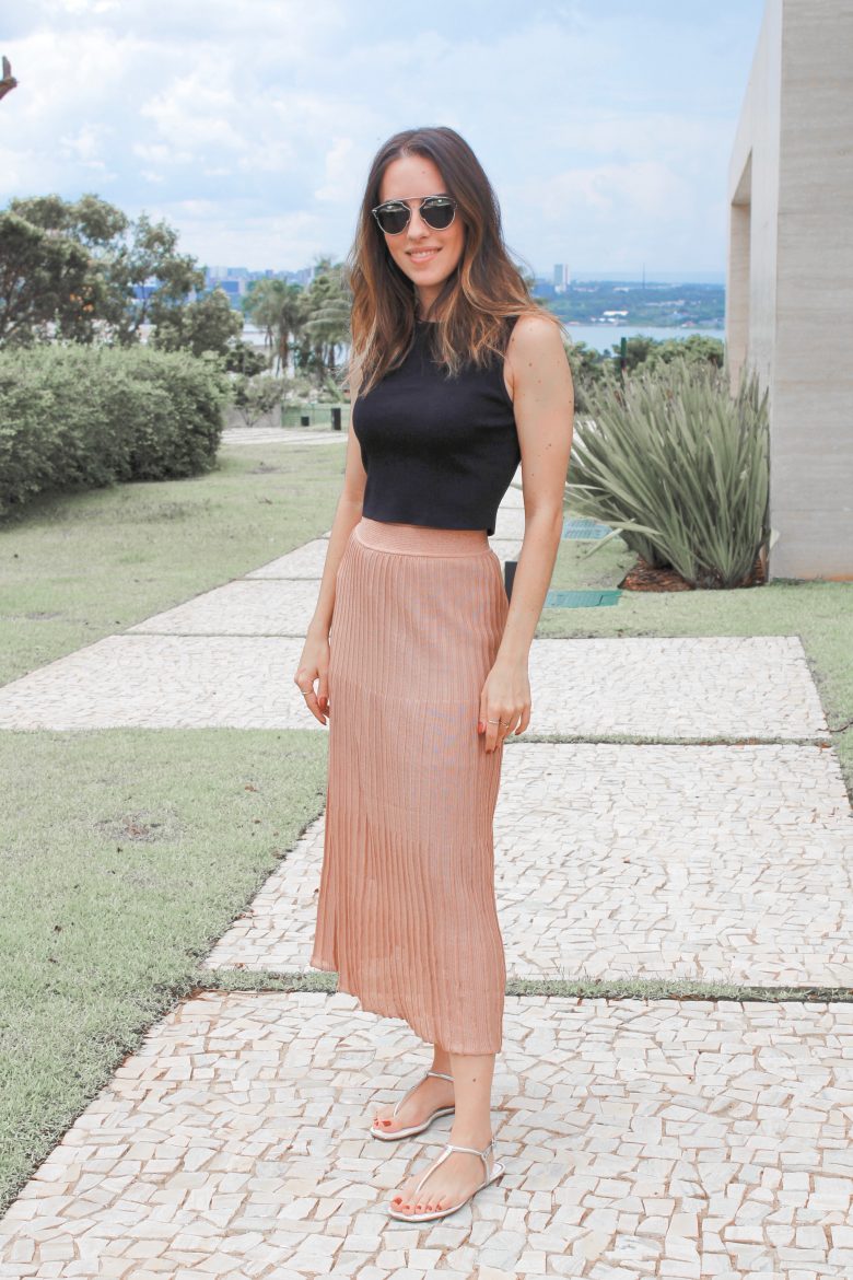 gabi may, look fácil, look do dia, moda, estilo, inspiração, saia mídi, cropped, easy outfit, ootd, outfit of the day, fashion, style, inspiration, trend, cropped top, midi skirt