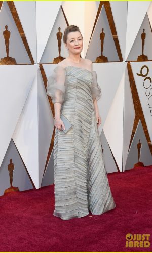 oscar 2018, tapete vermelho, celebridades, premiação, moda, estilo, looks, vestido longo, 2018 oscars, red carpet, celebrities, award season, fashion, style, gowns, outfits, lesley manville