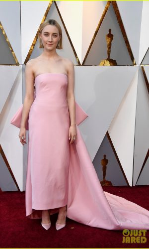 oscar 2018, tapete vermelho, celebridades, premiação, moda, estilo, looks, vestido longo, 2018 oscars, red carpet, celebrities, award season, fashion, style, gowns, outfits, saoirse ronan