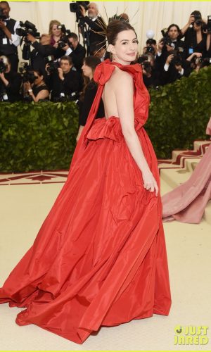 met gala 2018, moda, estilo, celebridades, looks, fashion, style, outfits, celebrities, anne hathway