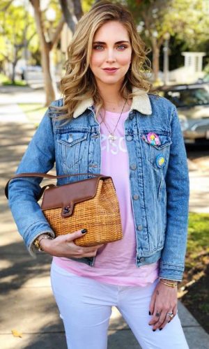 camiseta versace, logo, logomania, moda, estilo, tendência, looks, versace tshirt, fashion, style, trend, outfits, chiara ferragni