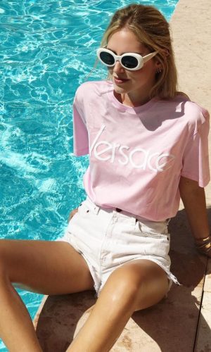 camiseta versace, logo, logomania, moda, estilo, tendência, looks, versace tshirt, fashion, style, trend, outfits, chiara ferragni