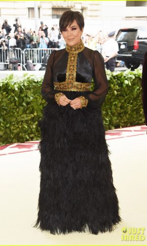 met gala 2018, moda, estilo, celebridades, looks, fashion, style, outfits, celebrities, kris jenner