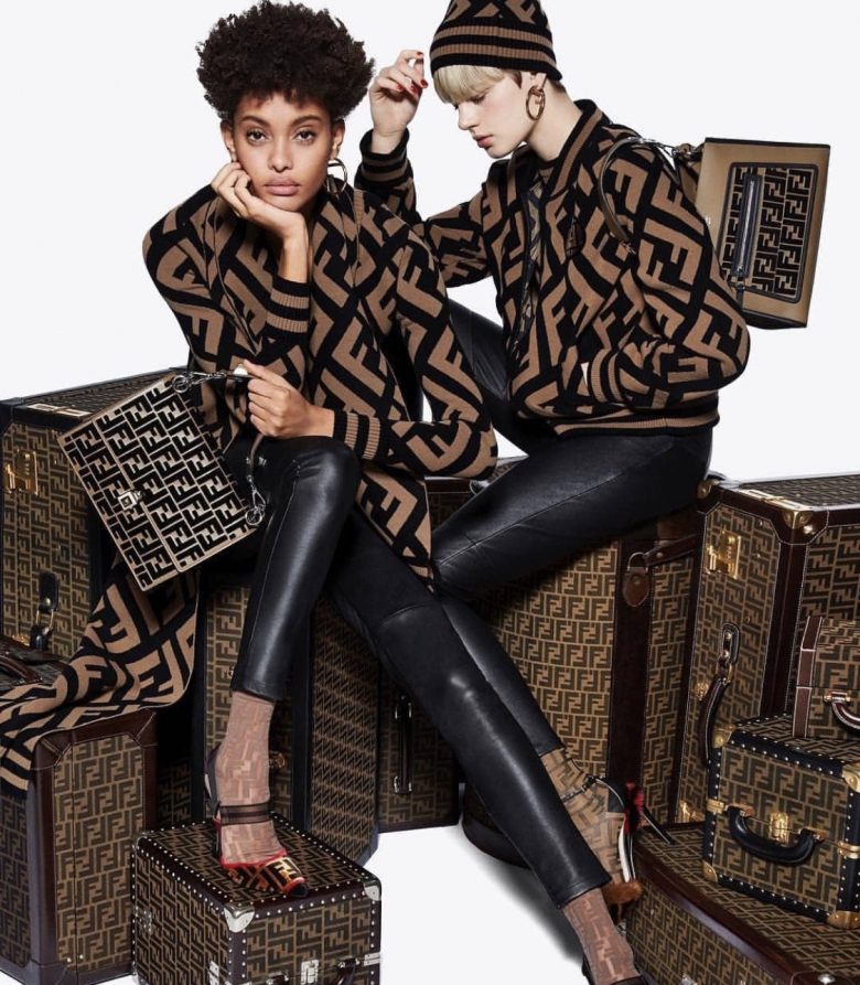 fendi, logomania, tendência, looks, moda, estilo, inspiração, logo, fashion, style, trend, trend alert, outfits, inspiration