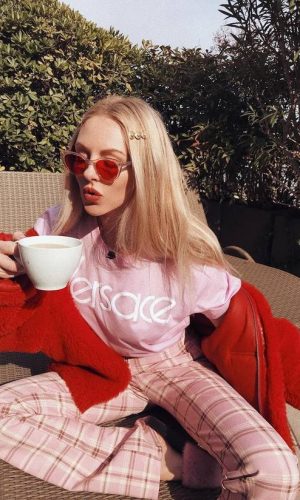 camiseta versace, logo, logomania, moda, estilo, tendência, looks, versace tshirt, fashion, style, trend, outfits, shea marie