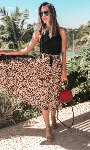 saia plissada, estampa de onça, look do dia, gabi may, moda, estilo, fashion, style, ootd, pleated skirt, leopard print, vícios