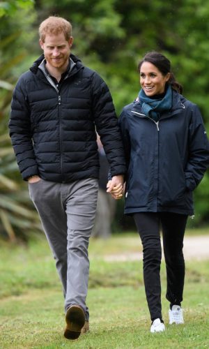 meghan markle, duquesa de sussex, looks, moda, estilo, turnê oceania, duchess of sussex, prince harry, outfits, fashion, style, inspiration, what meghan wore, australia, new zealand, fiji, tonga