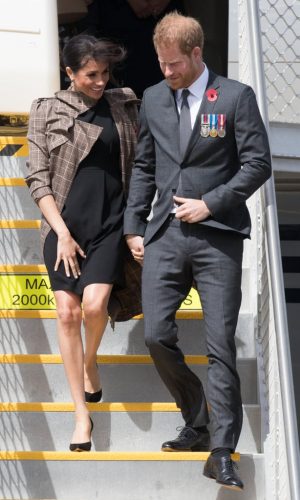 meghan markle, duquesa de sussex, looks, moda, estilo, turnê oceania, duchess of sussex, prince harry, outfits, fashion, style, inspiration, what meghan wore, australia, new zealand, fiji, tonga