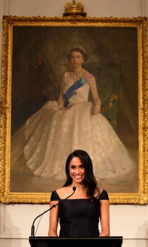 meghan markle, duquesa de sussex, looks, moda, estilo, turnê oceania, duchess of sussex, prince harry, outfits, fashion, style, inspiration, what meghan wore, australia, new zealand, fiji, tonga