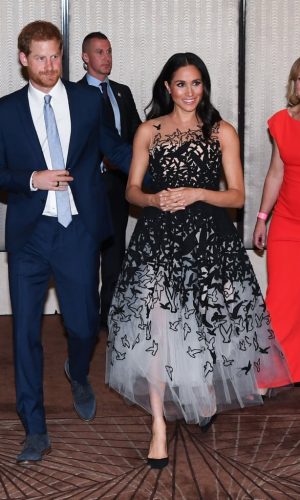 meghan markle, duquesa de sussex, looks, moda, estilo, turnê oceania, duchess of sussex, prince harry, outfits, fashion, style, inspiration, what meghan wore, australia, new zealand, fiji, tonga