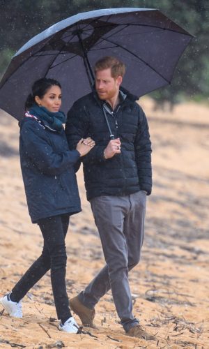 meghan markle, duquesa de sussex, looks, moda, estilo, turnê oceania, duchess of sussex, prince harry, outfits, fashion, style, inspiration, what meghan wore, australia, new zealand, fiji, tonga