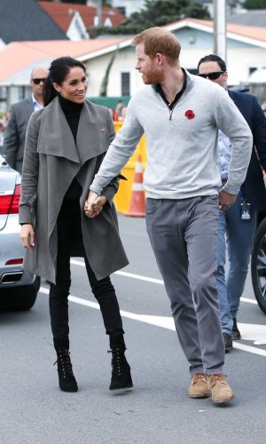 meghan markle, duquesa de sussex, looks, moda, estilo, turnê oceania, duchess of sussex, prince harry, outfits, fashion, style, inspiration, what meghan wore, australia, new zealand, fiji, tonga
