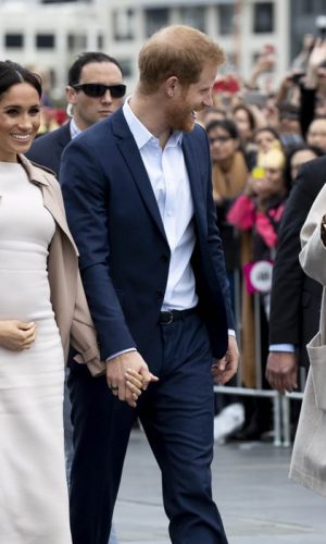 meghan markle, duquesa de sussex, looks, moda, estilo, turnê oceania, duchess of sussex, prince harry, outfits, fashion, style, inspiration, what meghan wore, australia, new zealand, fiji, tonga