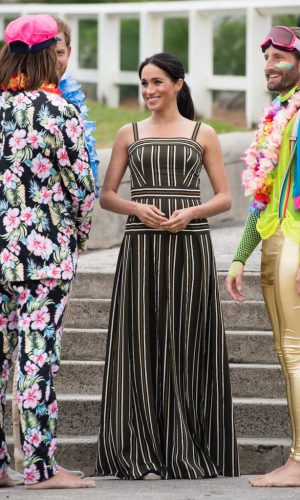 meghan markle, duquesa de sussex, looks, moda, estilo, turnê oceania, duchess of sussex, prince harry, outfits, fashion, style, inspiration, what meghan wore, australia, new zealand, fiji, tonga