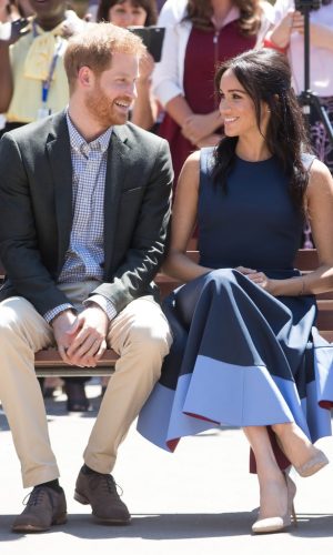meghan markle, duquesa de sussex, looks, moda, estilo, turnê oceania, duchess of sussex, prince harry, outfits, fashion, style, inspiration, what meghan wore, australia, new zealand, fiji, tonga