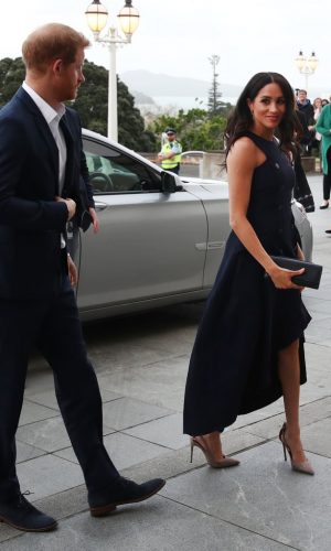 meghan markle, duquesa de sussex, looks, moda, estilo, turnê oceania, duchess of sussex, prince harry, outfits, fashion, style, inspiration, what meghan wore, australia, new zealand, fiji, tonga