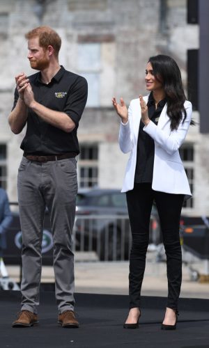 meghan markle, duquesa de sussex, looks, moda, estilo, turnê oceania, duchess of sussex, prince harry, outfits, fashion, style, inspiration, what meghan wore, australia, new zealand, fiji, tonga
