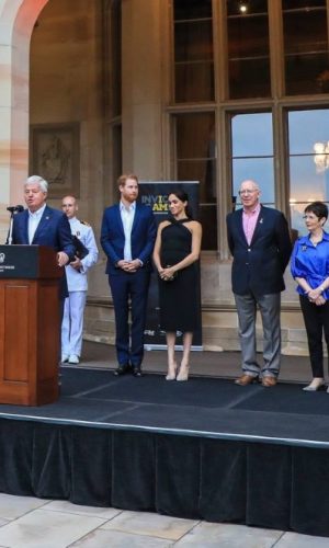 meghan markle, duquesa de sussex, looks, moda, estilo, turnê oceania, duchess of sussex, prince harry, outfits, fashion, style, inspiration, what meghan wore, australia, new zealand, fiji, tonga