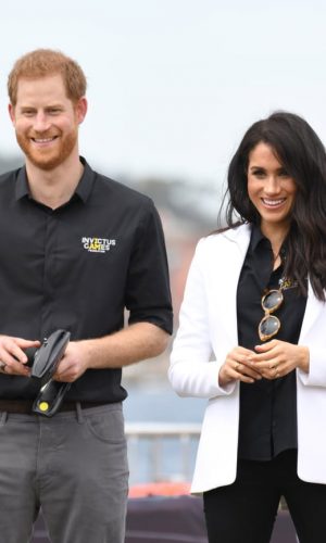 meghan markle, duquesa de sussex, looks, moda, estilo, turnê oceania, duchess of sussex, prince harry, outfits, fashion, style, inspiration, what meghan wore, australia, new zealand, fiji, tonga