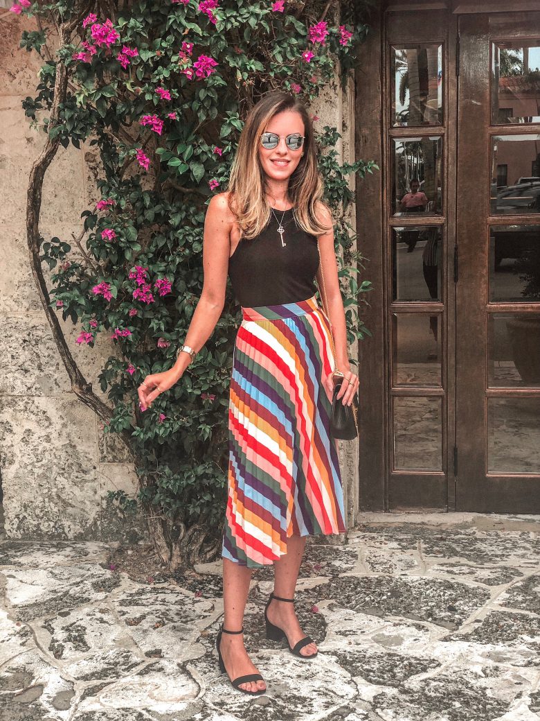 saia midi, plissado, listra colorida, look miami, look, boca raton, vestido poá, vestido babados, look, gabi may, moda, estilo, tendência, fashion, style, polka dot, ootd, rainbow stripes, midi skirt, pleats