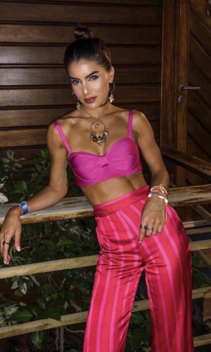 calça na praia, moda, estilo, verão, look, beach pants, fashion, style, summer, outfit, camila coelho, fernando de noronha