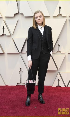 oscar 2019, tapete vermelho, celebridades, hollywood, moda, vestidos, looks, 2019 oscars, gowns, red carpet, celebrities, award season, elsie fisher