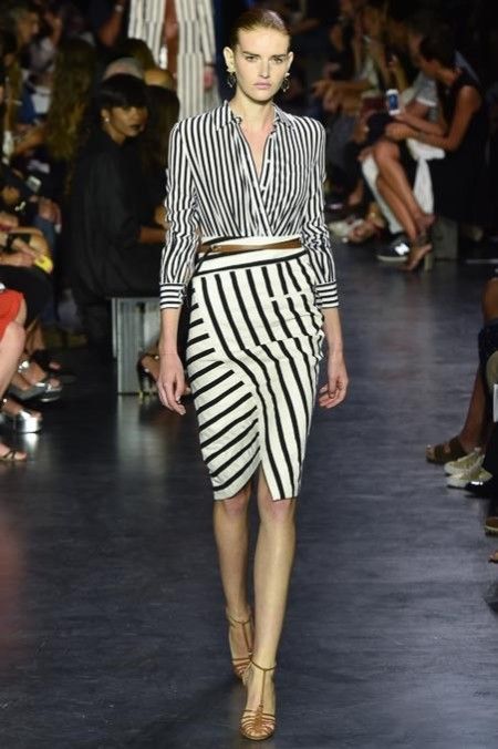 listras diferentes, mistura de estampa, truque de estilo, moda, estilo, street style, fashion, style, styling trick, different stripes, mix of prints