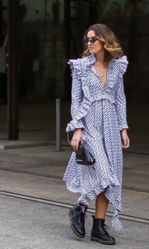 vestido e bota, combinação contrastante, look, tendência, look inverno, look outono, moda, estilo, fashion, style, trend, dress with boots