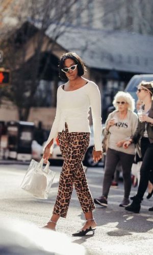 calça de onça, looks, moda, como usar, estilo, inspiração de moda, styling, fashion, style, leopard pants, animal print, how to wear, street style