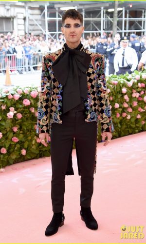 MET Gala 2019, Baile do Met, moda, estilo, celebridades, looks, Camp, fashion, style, red carpet, darren criss