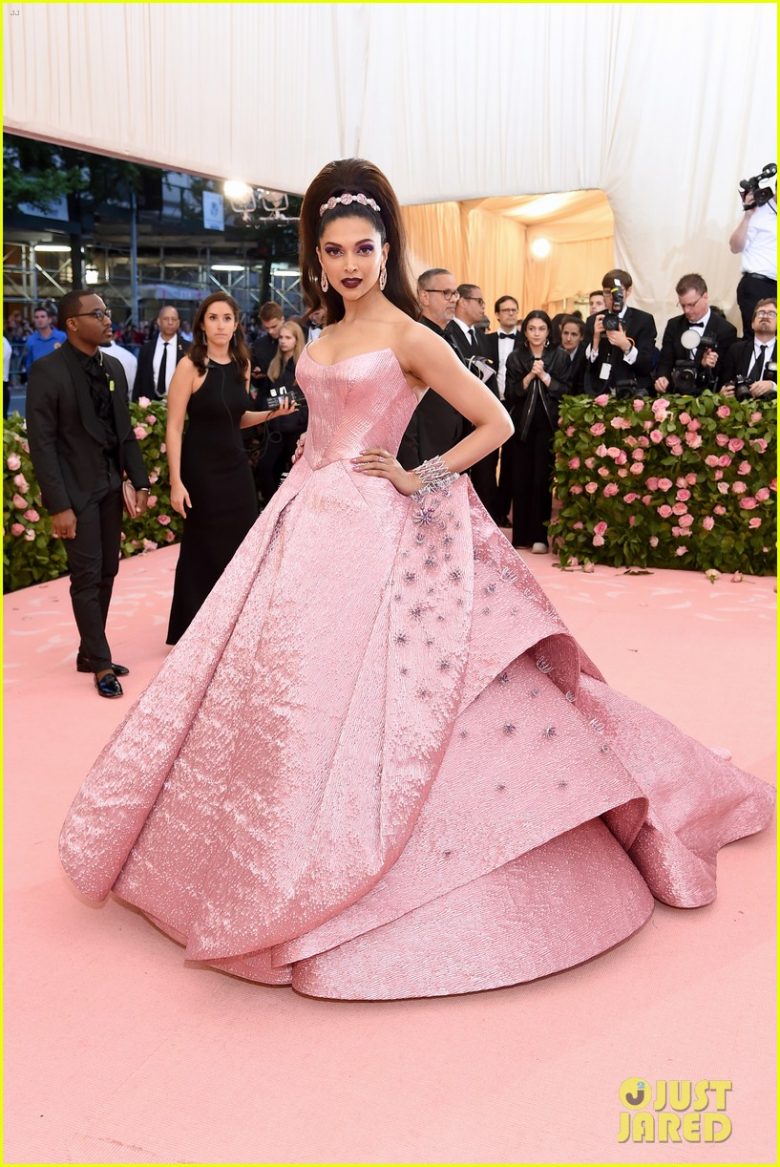 MET Gala 2019, Baile do Met, moda, estilo, celebridades, looks, Camp, fashion, style, red carpet, deepika padukone, zac posen