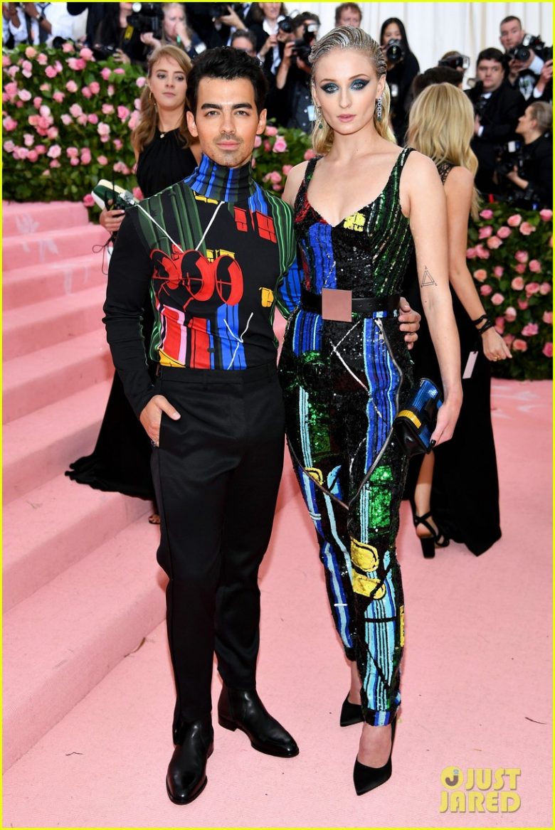 MET Gala 2019, Baile do Met, moda, estilo, celebridades, looks, Camp, fashion, style, red carpet, sophie turner, joe jonas